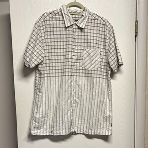 Quiksilver Men's White and Gray Checkered Shirt